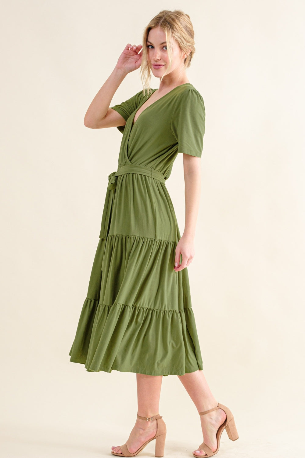 And The Why Soft Short Sleeve Tiered Midi Dress 6437 | Gulf Resellers