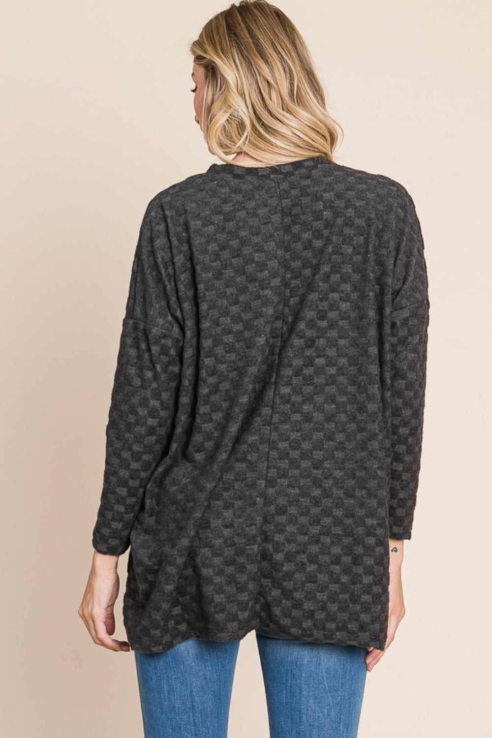 BOMBOM Checkered Long Sleeve V-Neck T-Shirt 18169 | Gulf Resellers