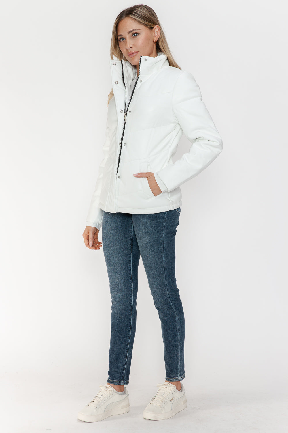 Snobbish Pocketed Zip Up Turtleneck Puffer Jacket 15236 | Gulf Resellers