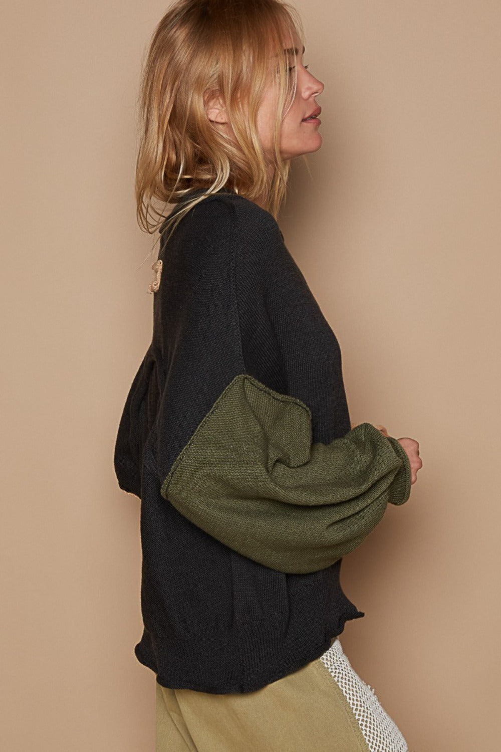POL Color Block Roll Hem Hacci Sweater 8836 | Gulf Resellers