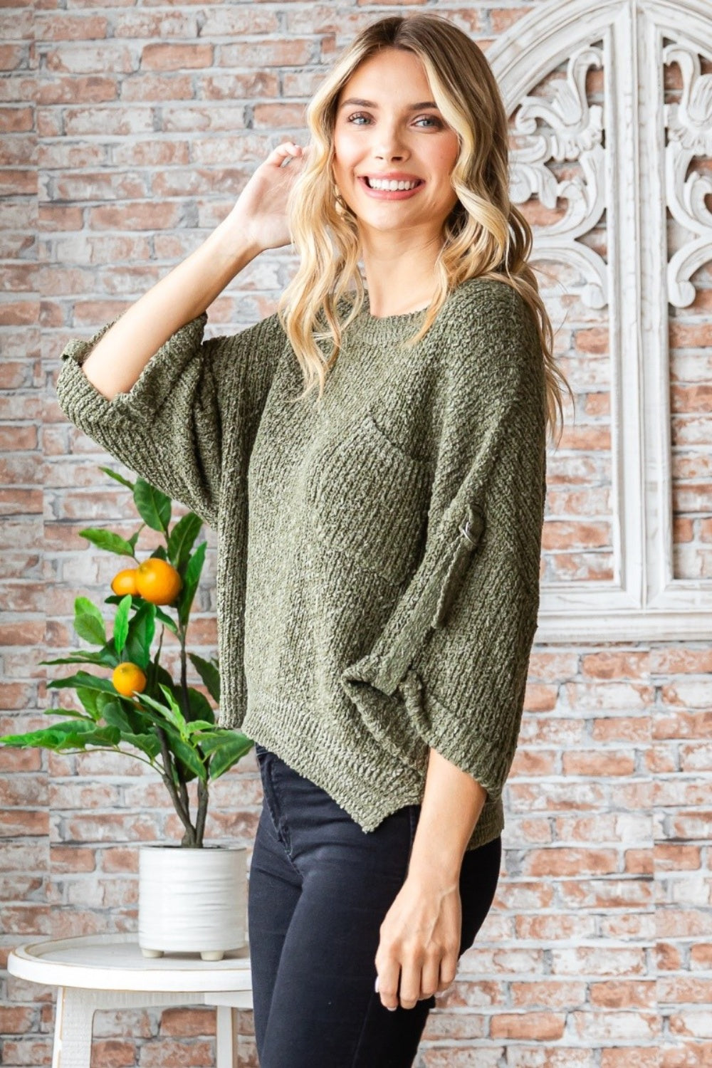 Veveret Round Neck Roll-Up Sweater 8911 | Gulf Resellers