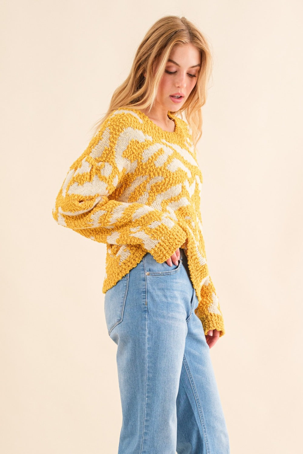 And The Why Full Size Textured Pattern Contrast Sweater 11766 | Gulf Resellers