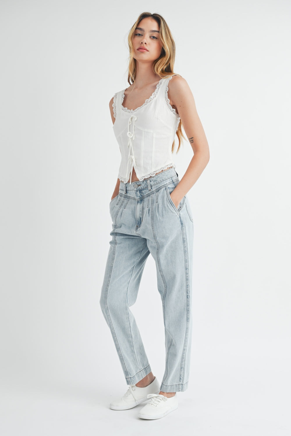 MABLE Pleated Front Detail Straight Jeans 5944 | Gulf Resellers