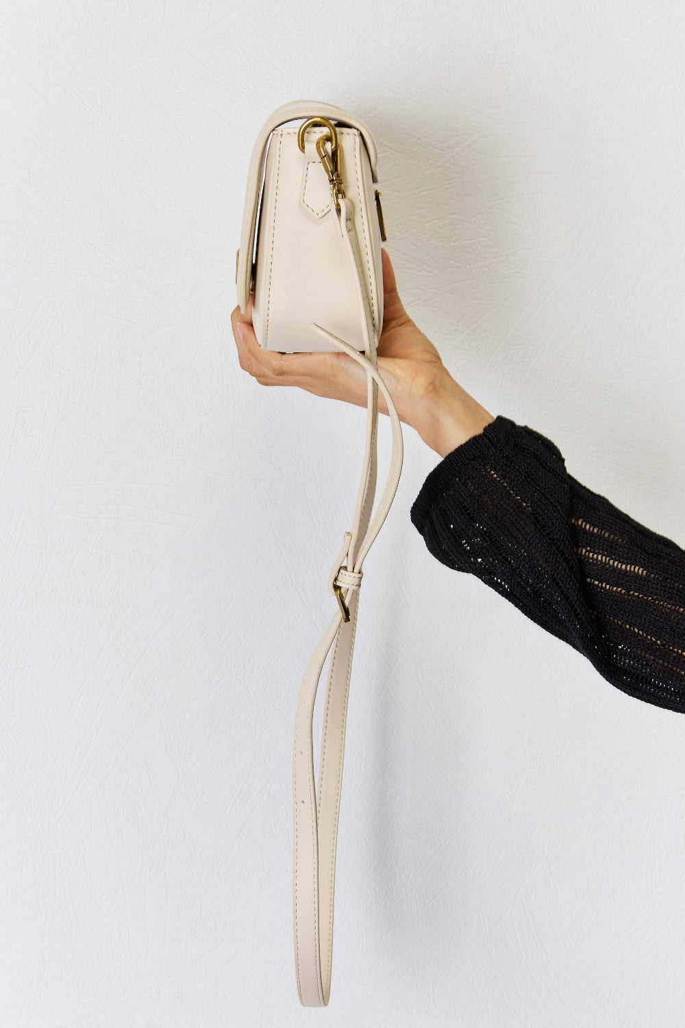 David Jones PU Leather Crossbody Bag | Gulf Resellers