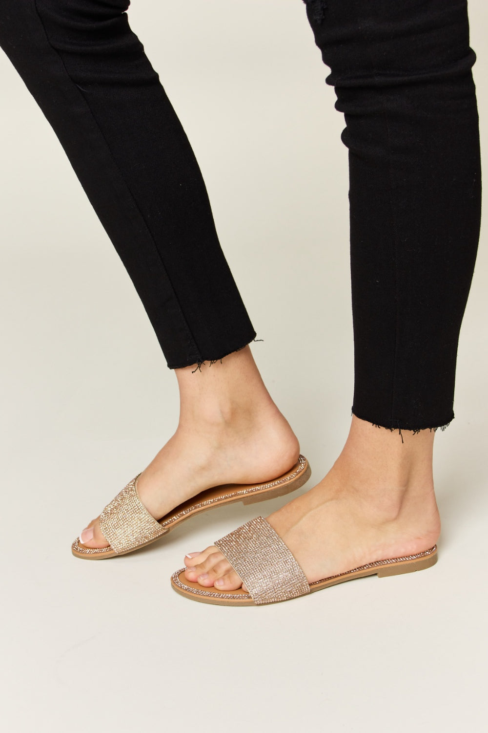 WILD DIVA Rhinestone Open Toe Flat Sandals 16336 | Gulf Resellers
