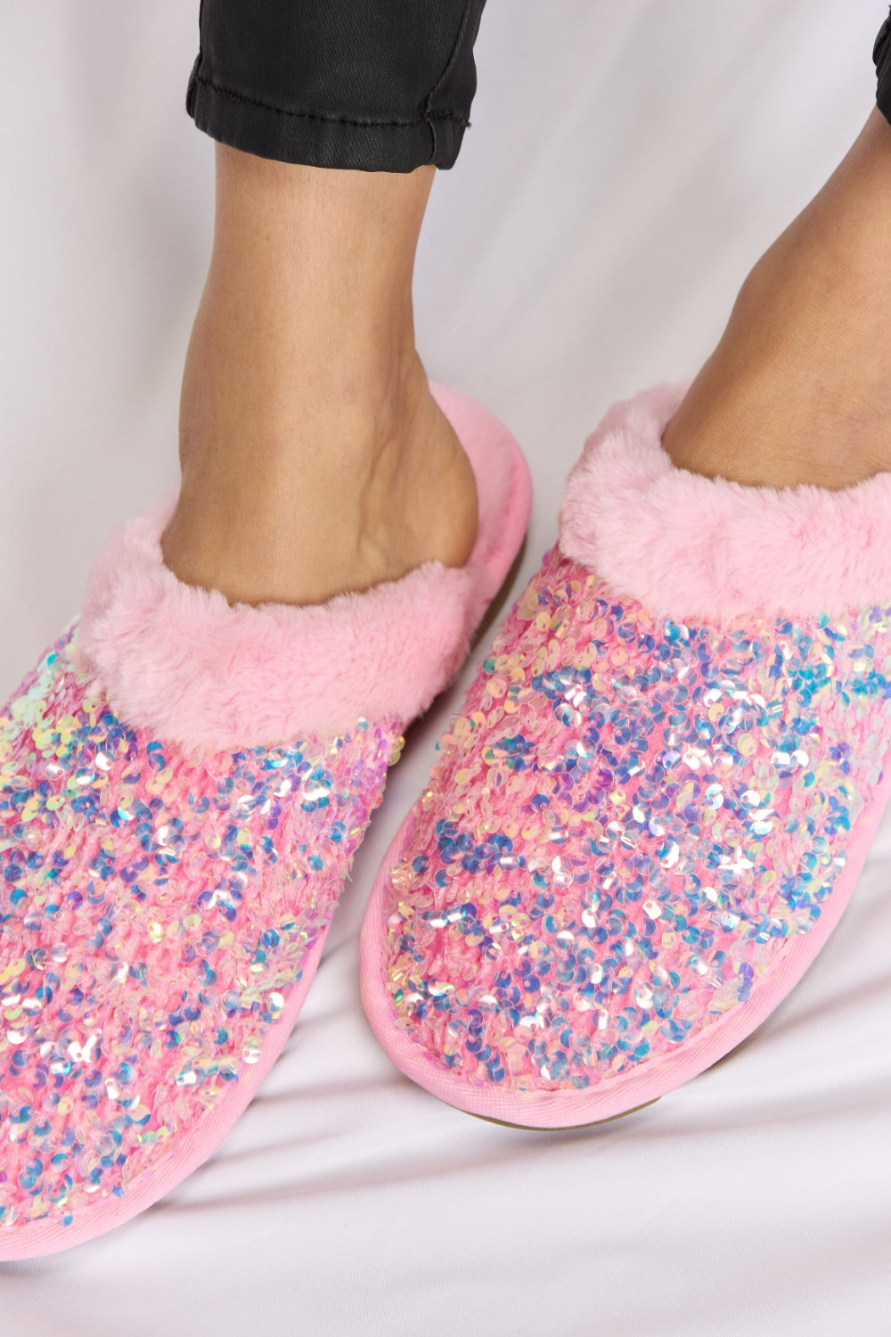 Forever Link Sequin Plush Round Toe Slippers | Gulf Resellers