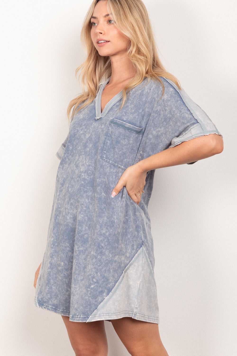 VERY J Short Sleeve V-Neck Tee Dress 5322 | Gulf Resellers