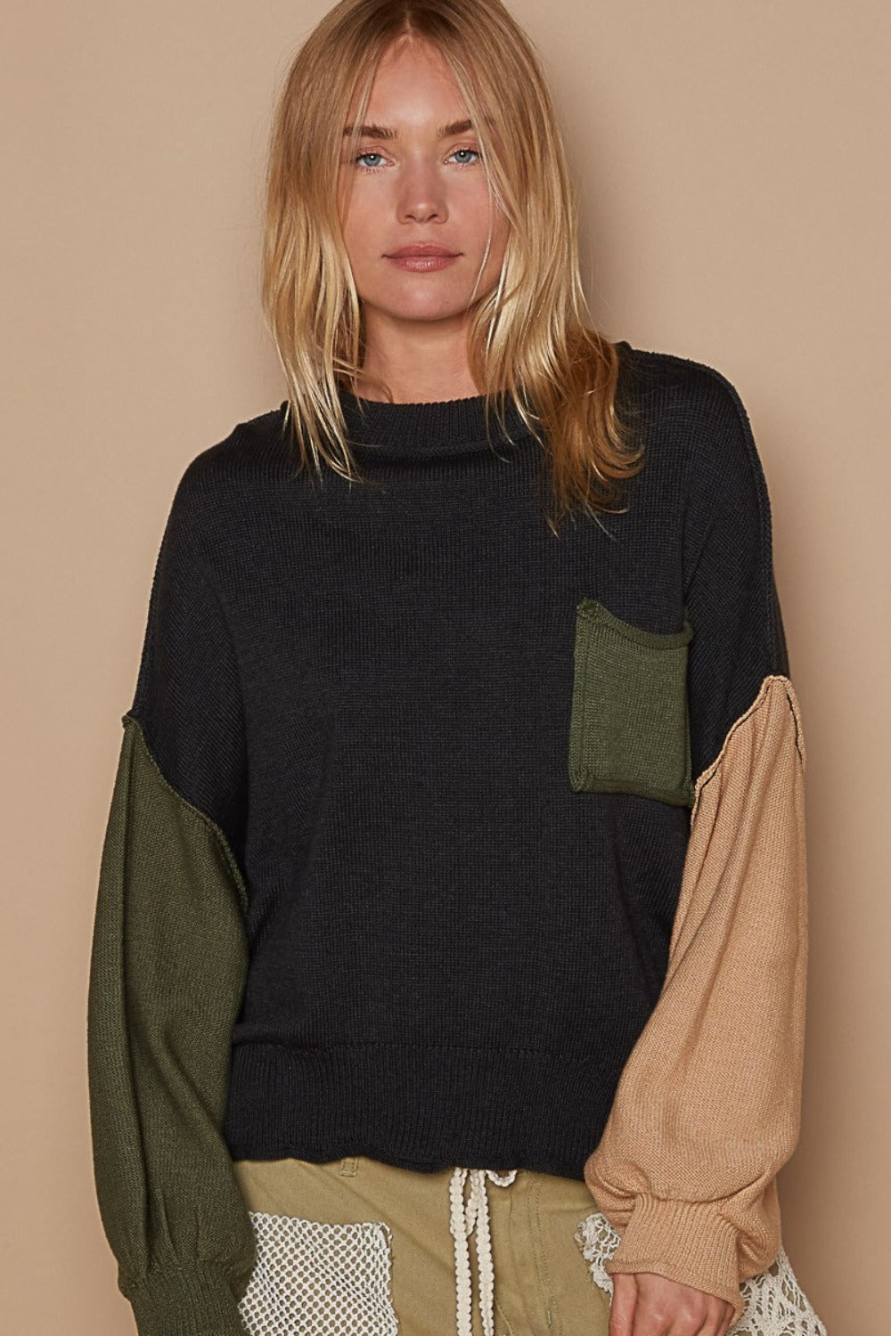 POL Color Block Roll Hem Hacci Sweater 8837 | Gulf Resellers