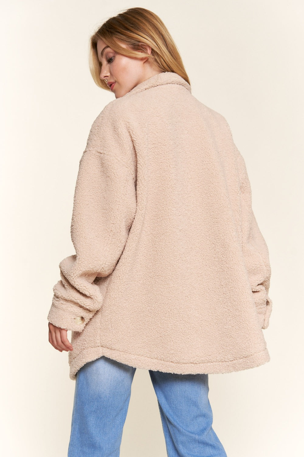 And The Why Teddy Sherpa Button Down Curved Hem Shacket 12937 | Gulf Resellers
