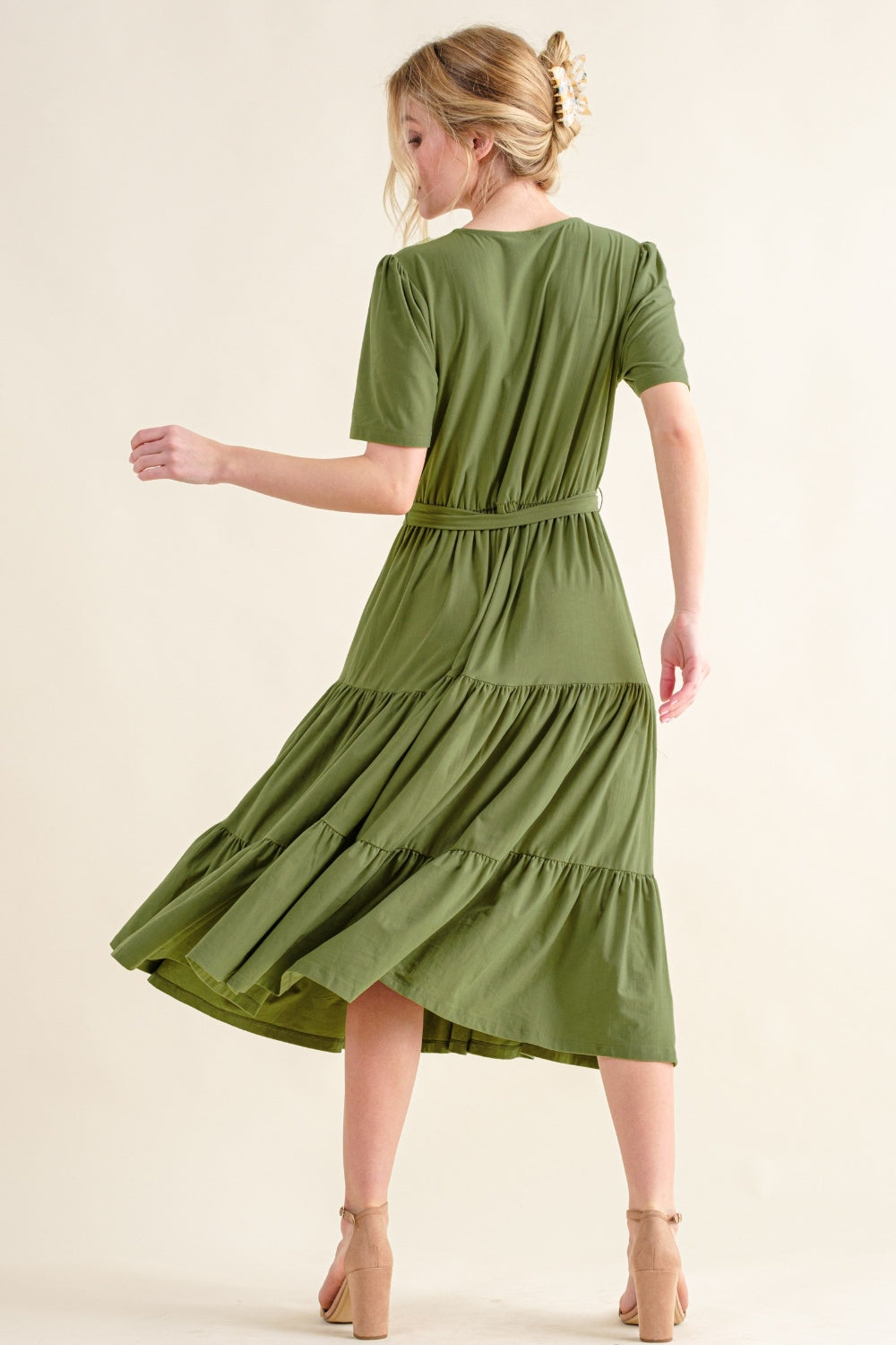 And The Why Soft Short Sleeve Tiered Midi Dress 6436 | Gulf Resellers