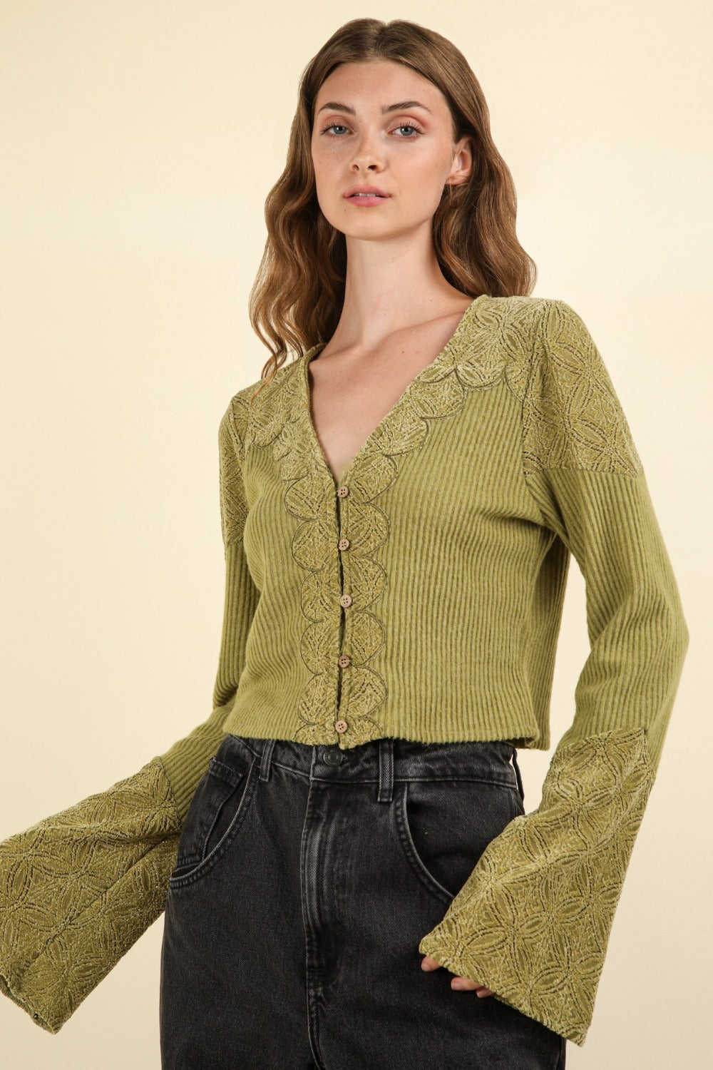 VERY J V-Neck Lace Detail Button Down Crop Ribbed Knit Top 10279 | Gulf Resellers