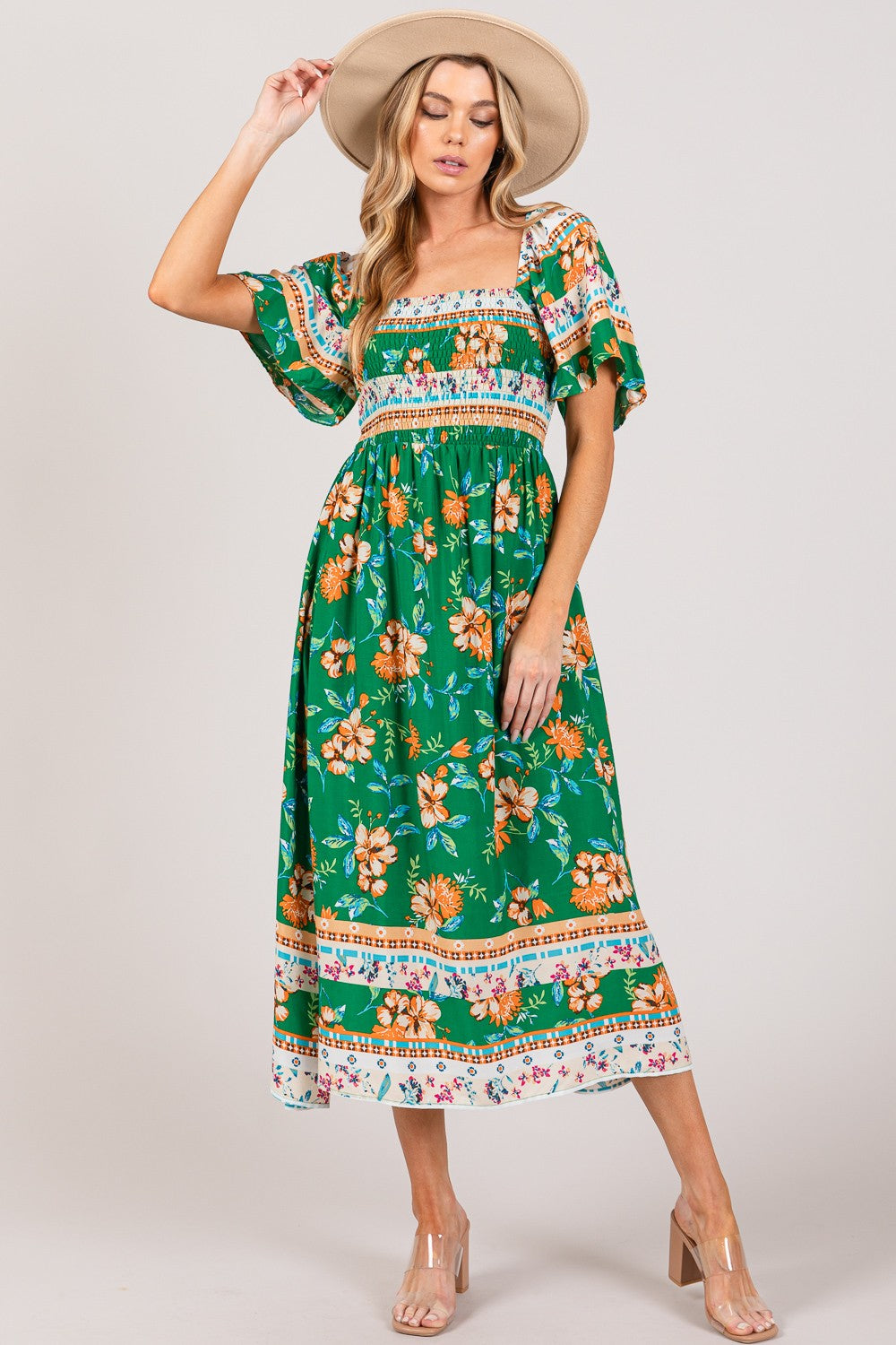SAGE + FIG Printed Smocked Short Sleeve Midi Dress 6036 | Gulf Resellers
