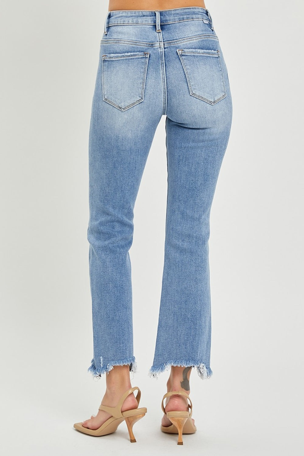 RISEN Full Size Frayed Hem Cropped Straight Jeans 10626 | Gulf Resellers 