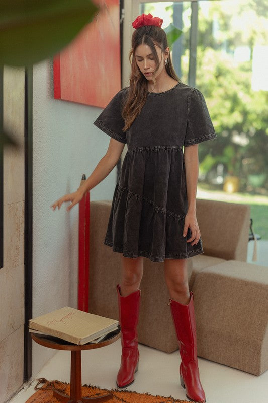 Annie Wear Mineral Washed Round Neck Short Sleeve Denim Dress 20947 | Gulf Resellers 