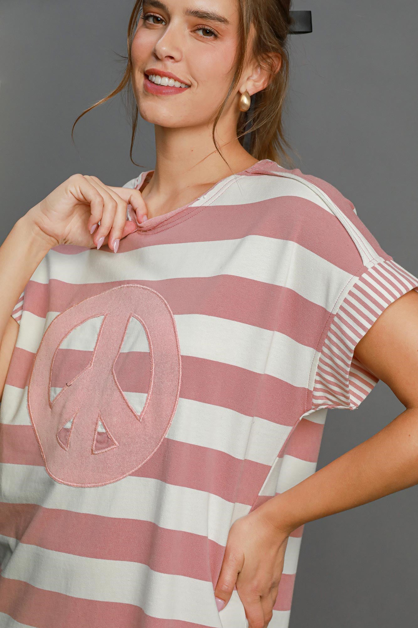 Umgee Peace Applique Striped Short Sleeve Mini Dress 21348 | Gulf Resellers 