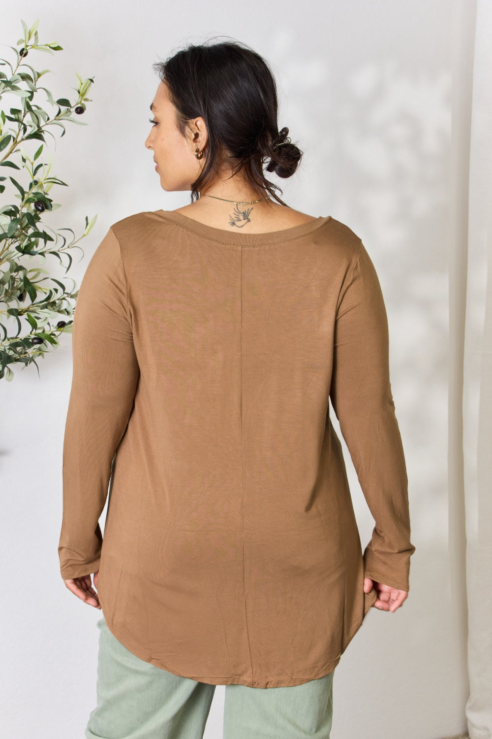 Zenana Full Size Long Sleeve V-Neck Top 18014 | Gulf Resellers 