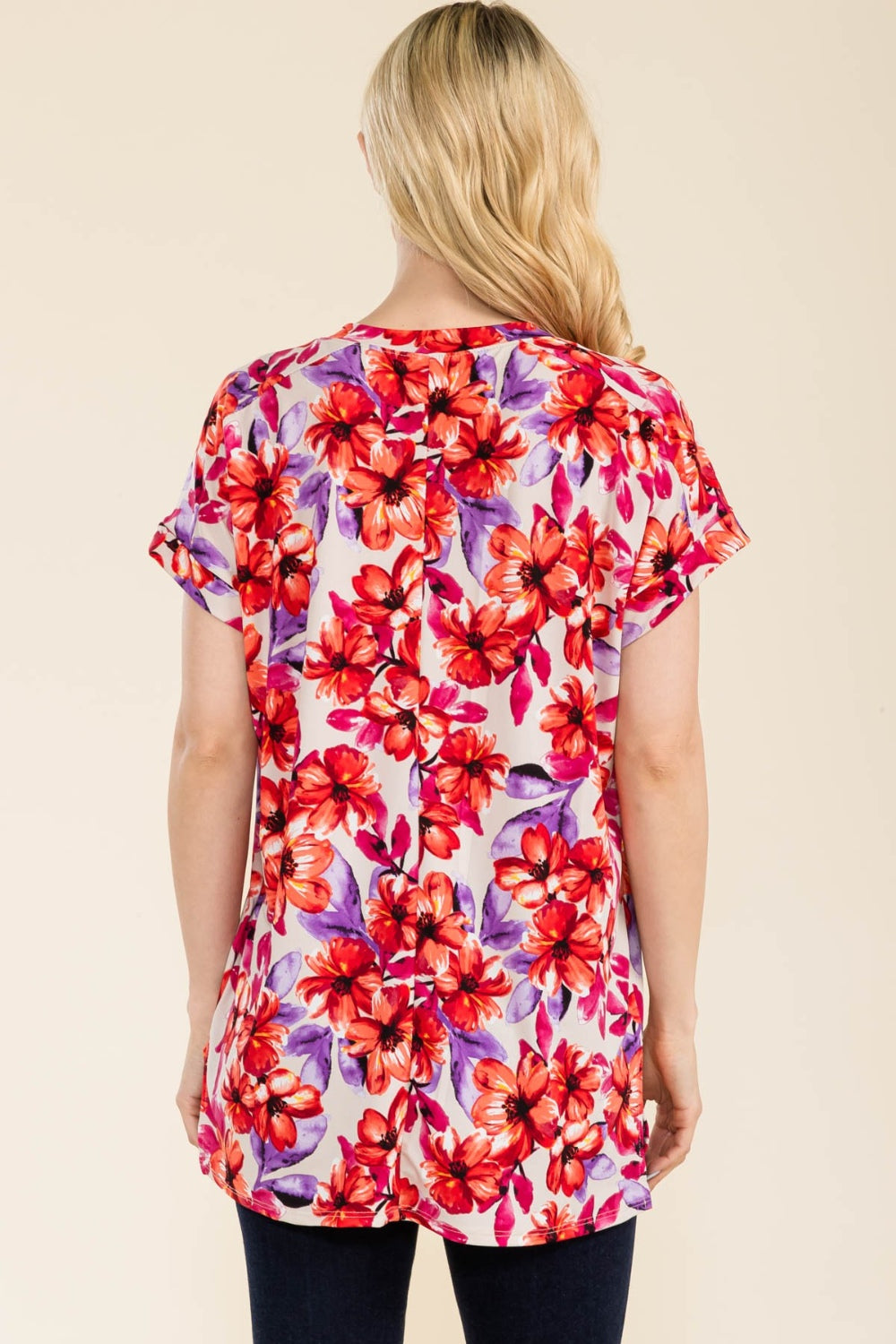 Celeste Full Size Round Neck Short Sleeve Floral T-Shirt 19078 | Gulf Resellers 