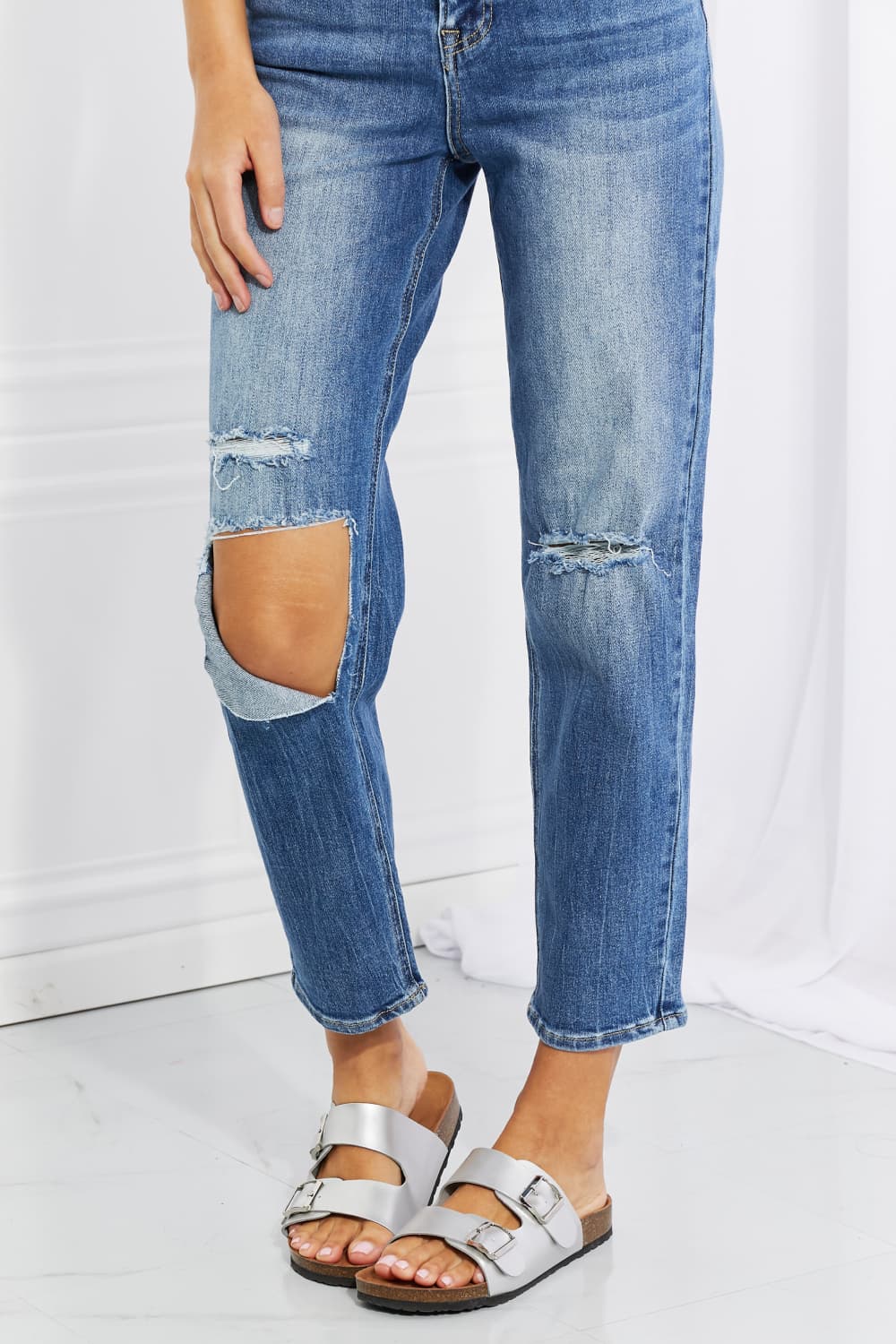 RISEN Full Size Emily High Rise Relaxed Jeans | Gulf Resellers