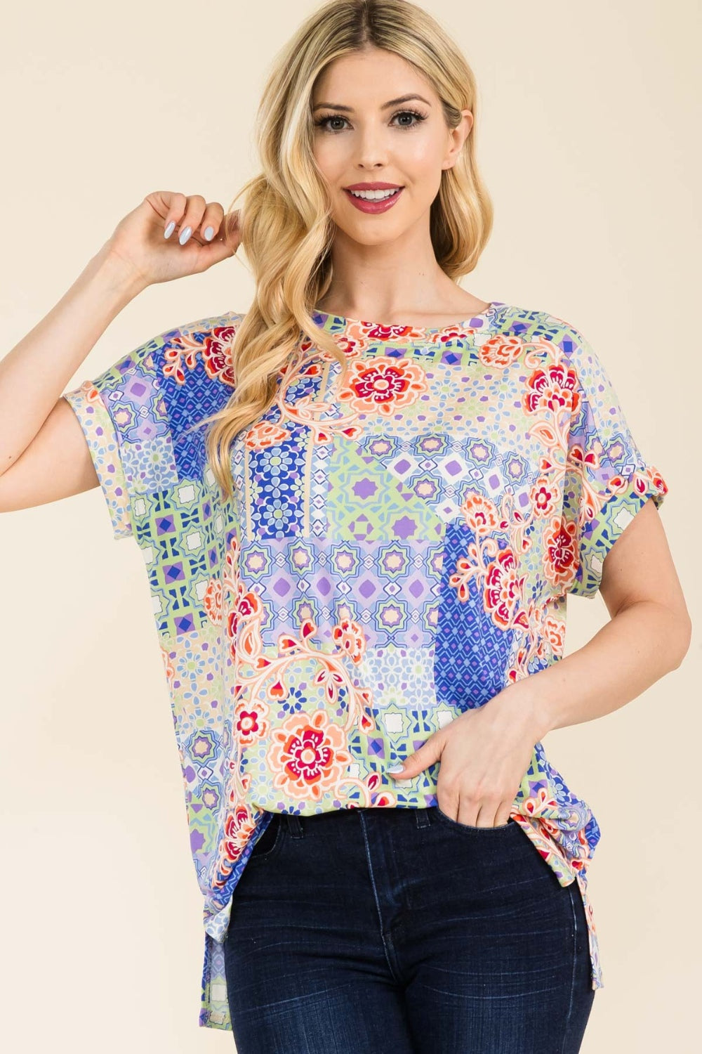 Celeste Full Size Round Neck Short Sleeve Floral T-Shirt 19085 | Gulf Resellers 