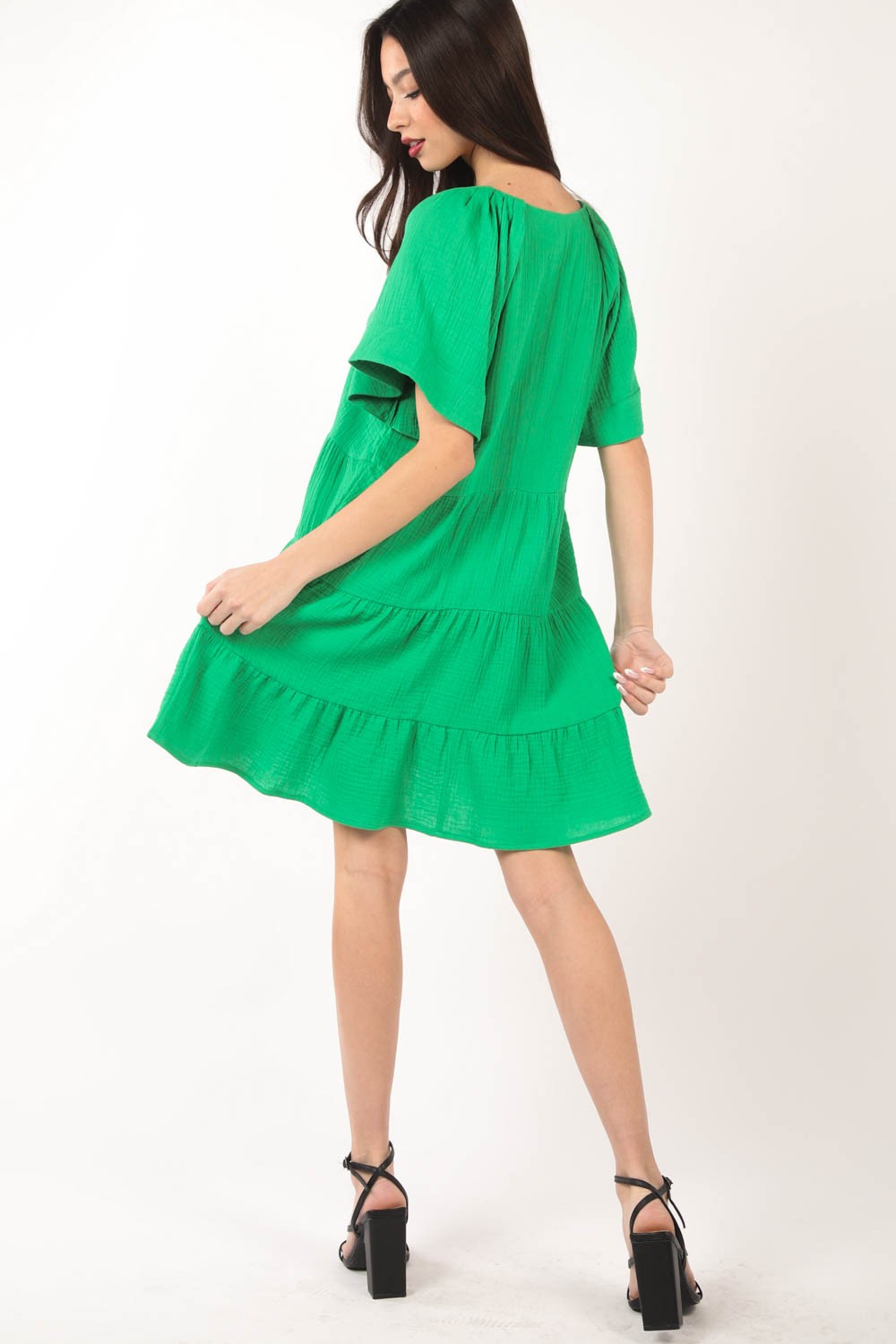 VERY J Texture V-Neck Ruffled Tiered Dress 6530 | Gulf Resellers 