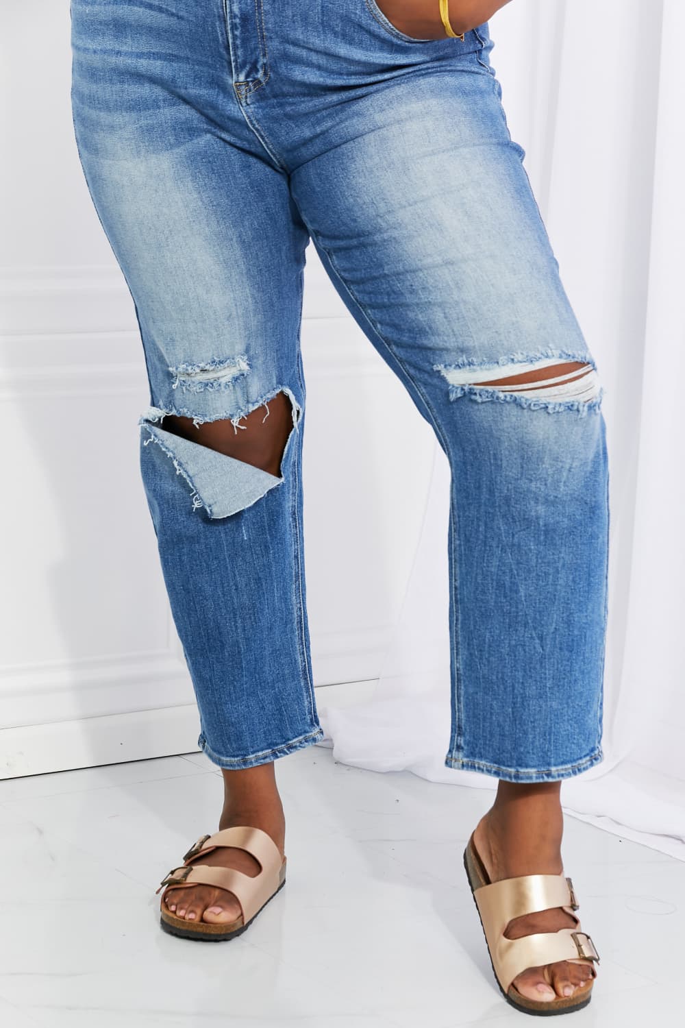 RISEN Full Size Emily High Rise Relaxed Jeans | Gulf Resellers