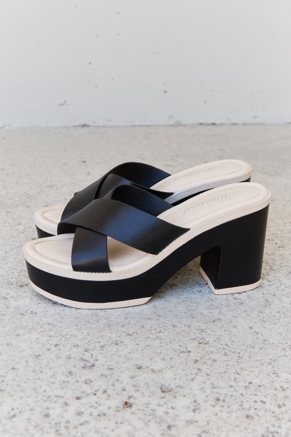 Weeboo Cherish The Moments Contrast Platform Sandals in Black | Gulf Resellers