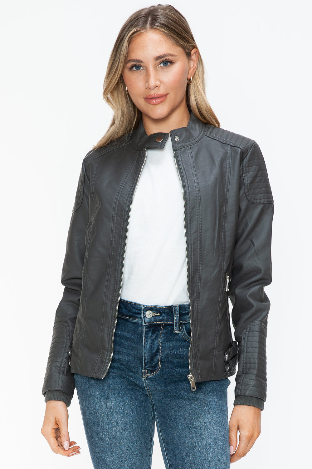 Women's apparel on sale by Snobbish. Shop for this and more at Gulf Resellers