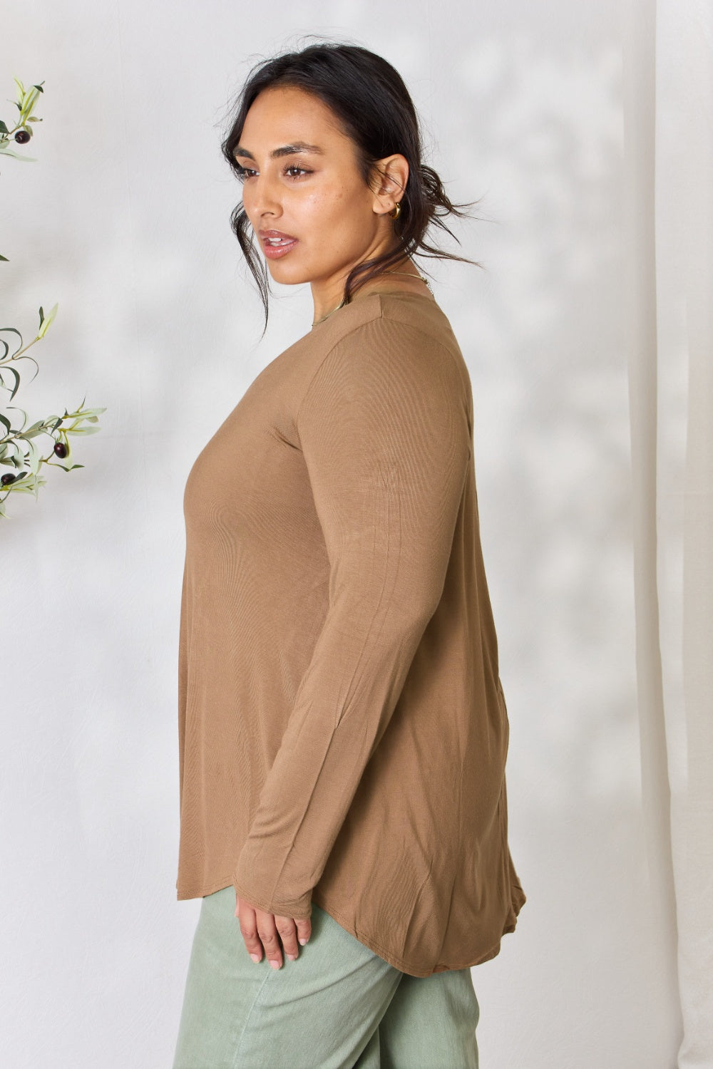 Zenana Full Size Long Sleeve V-Neck Top 18013 | Gulf Resellers 