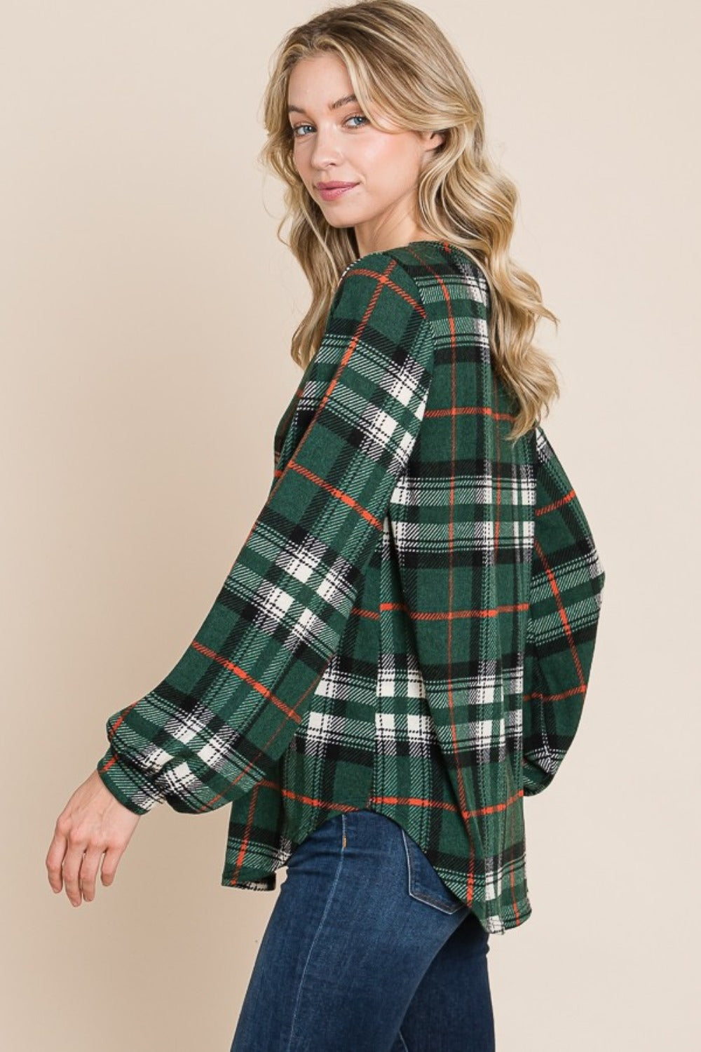 BOMBOM Curved Hem Plaid Round Neck Long Sleeve Top 20307 | Gulf Resellers 