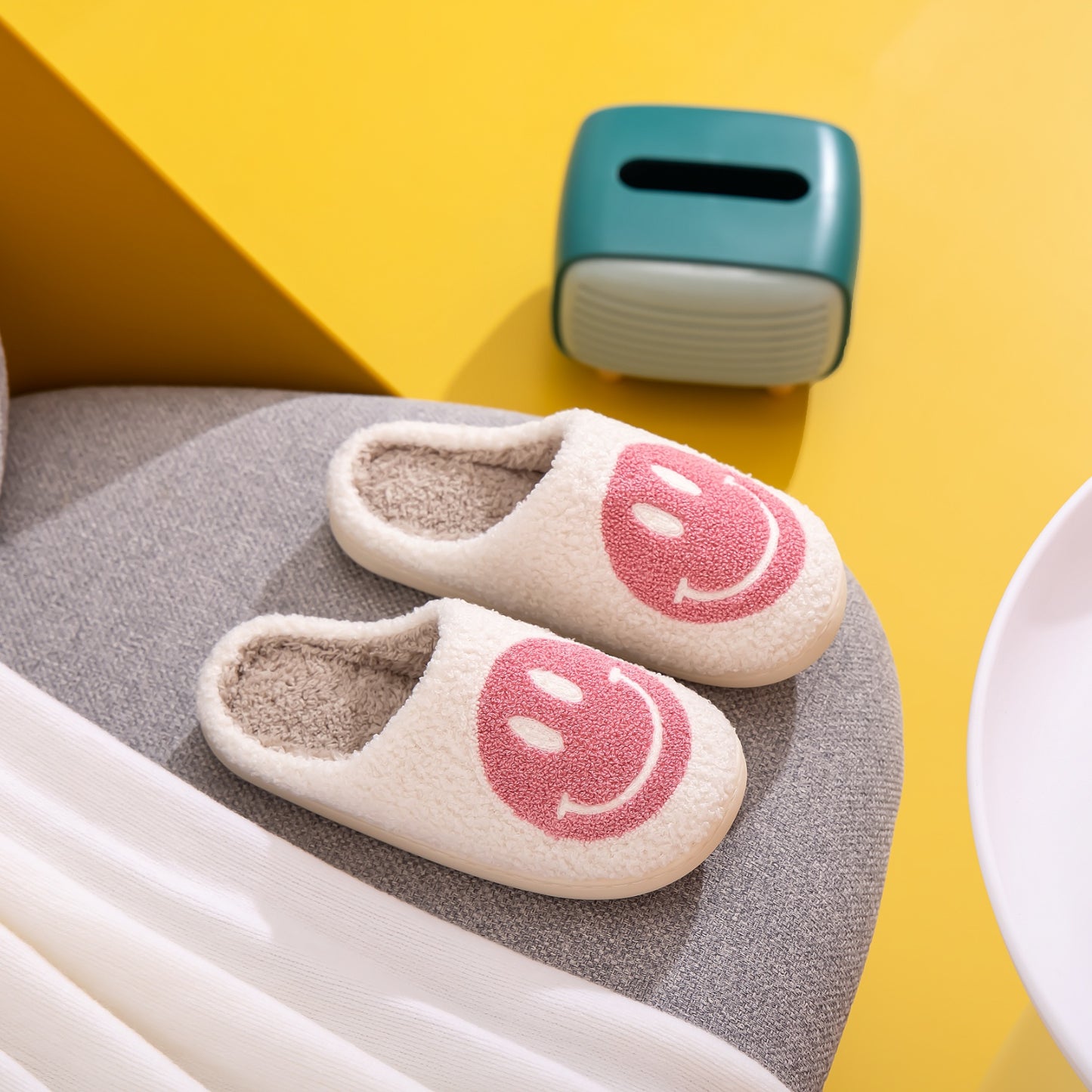 Melody Smiley Face Slippers | Gulf Resellers