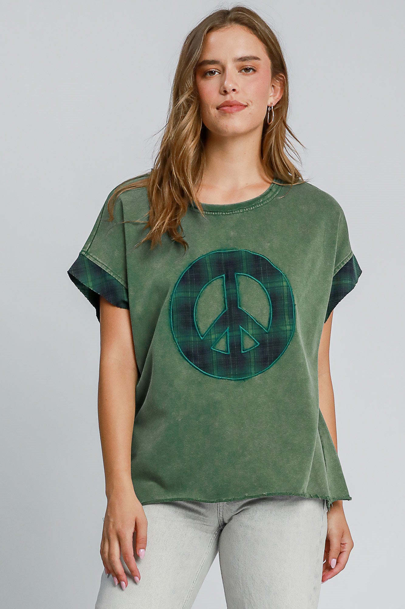 Umgee Peace Applique Round Neck French Terry Top 18577 | Gulf Resellers 