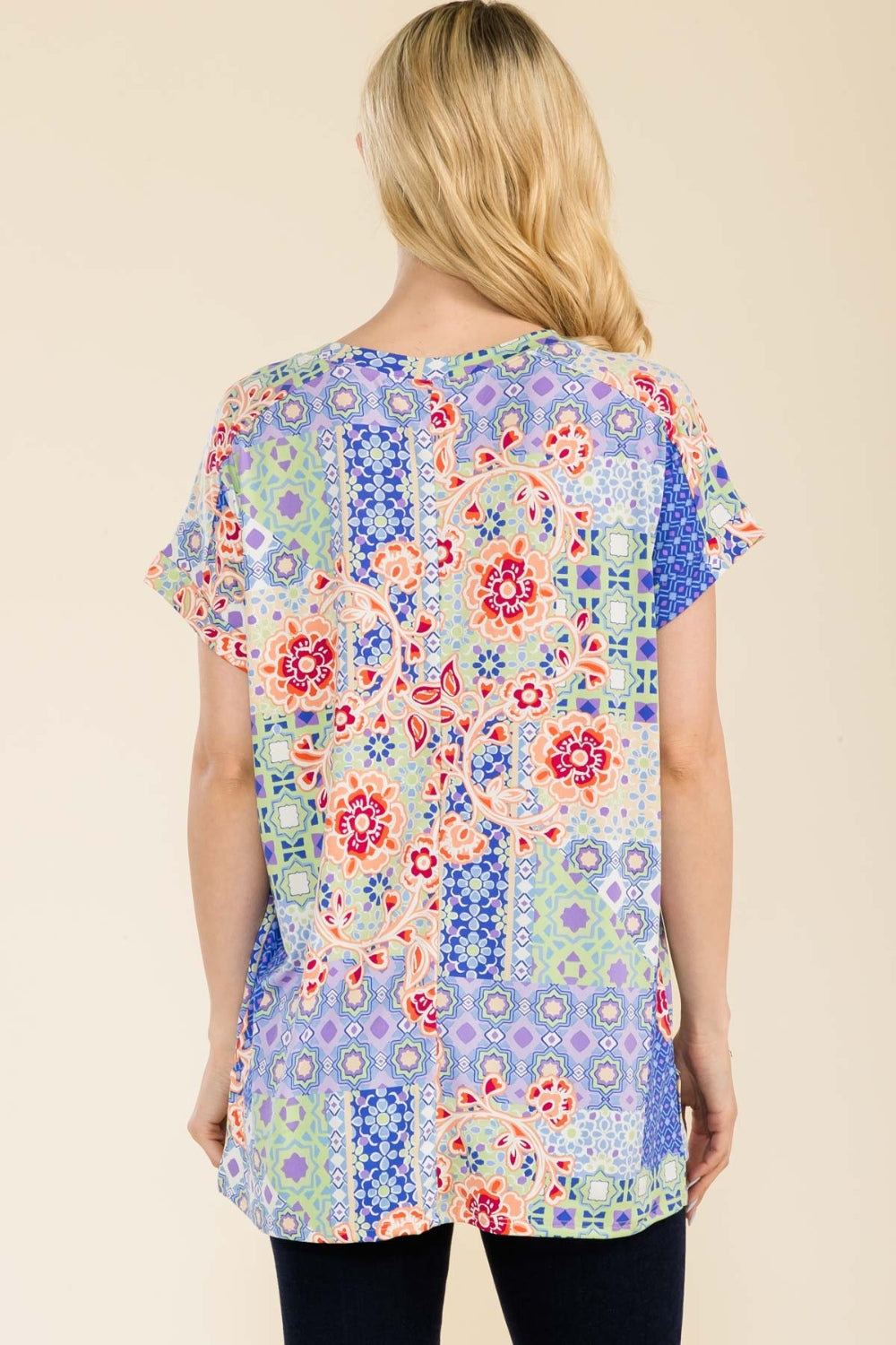 Celeste Full Size Round Neck Short Sleeve Floral T-Shirt 19086 | Gulf Resellers 