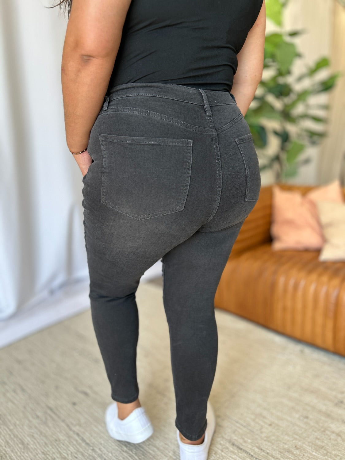 RFM Full Size High Rise Tummy Control Skinny Jeans | Gulf Resellers