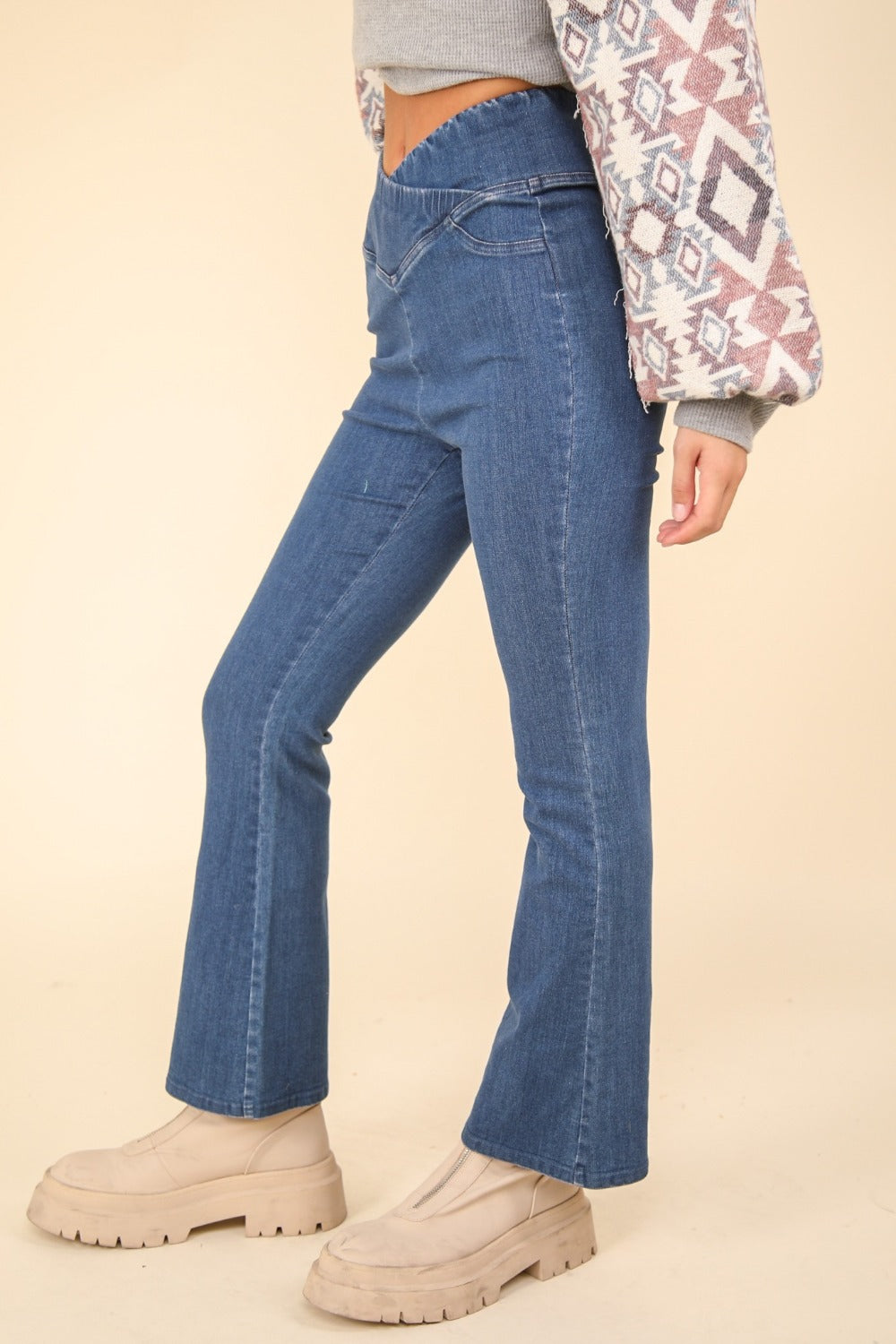 VERY J Washed Denim Stretchy Crossover Waist Leggings 10466 | Gulf Resellers 