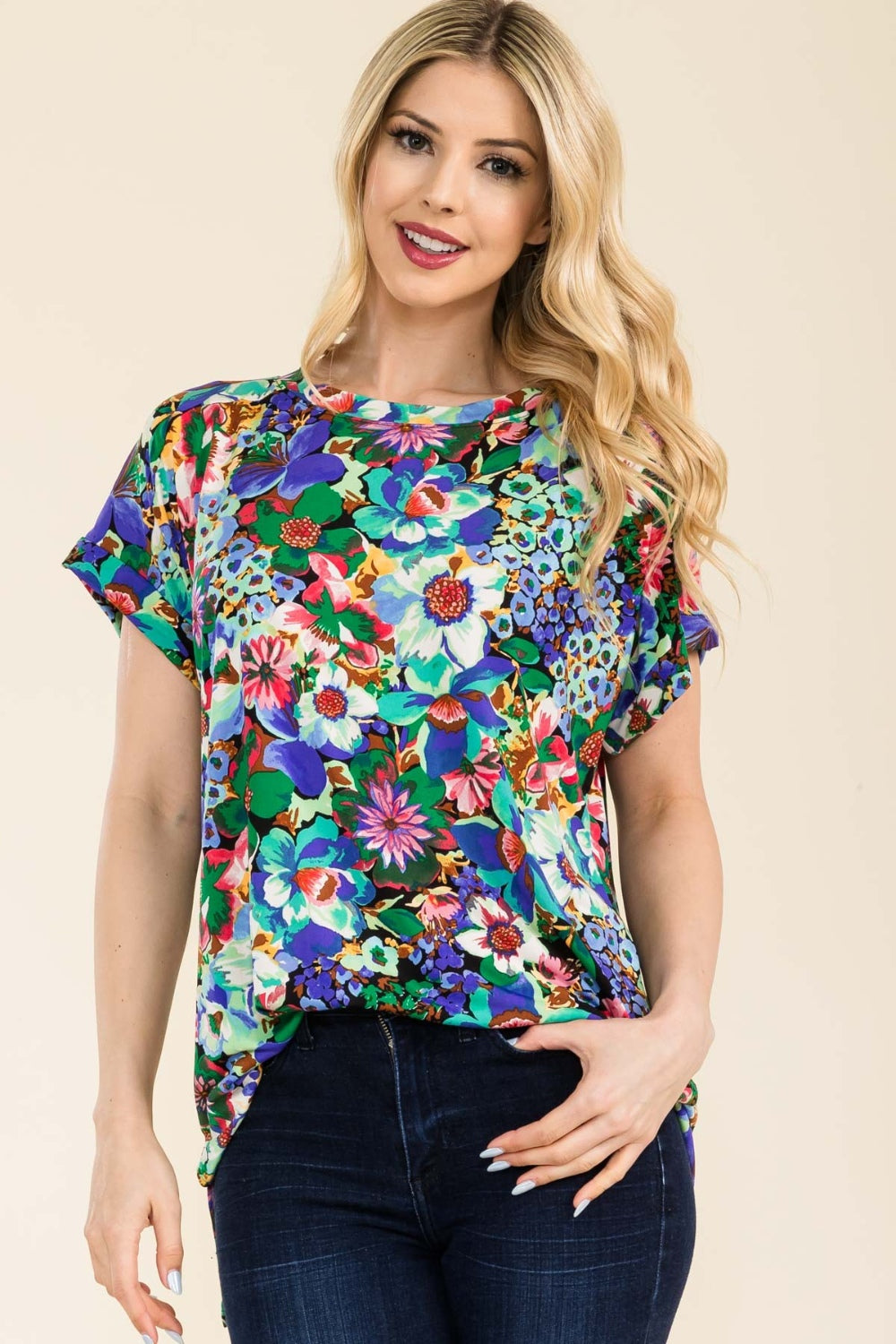 Celeste Full Size Round Neck Short Sleeve Floral T-Shirt 19082 | Gulf Resellers 