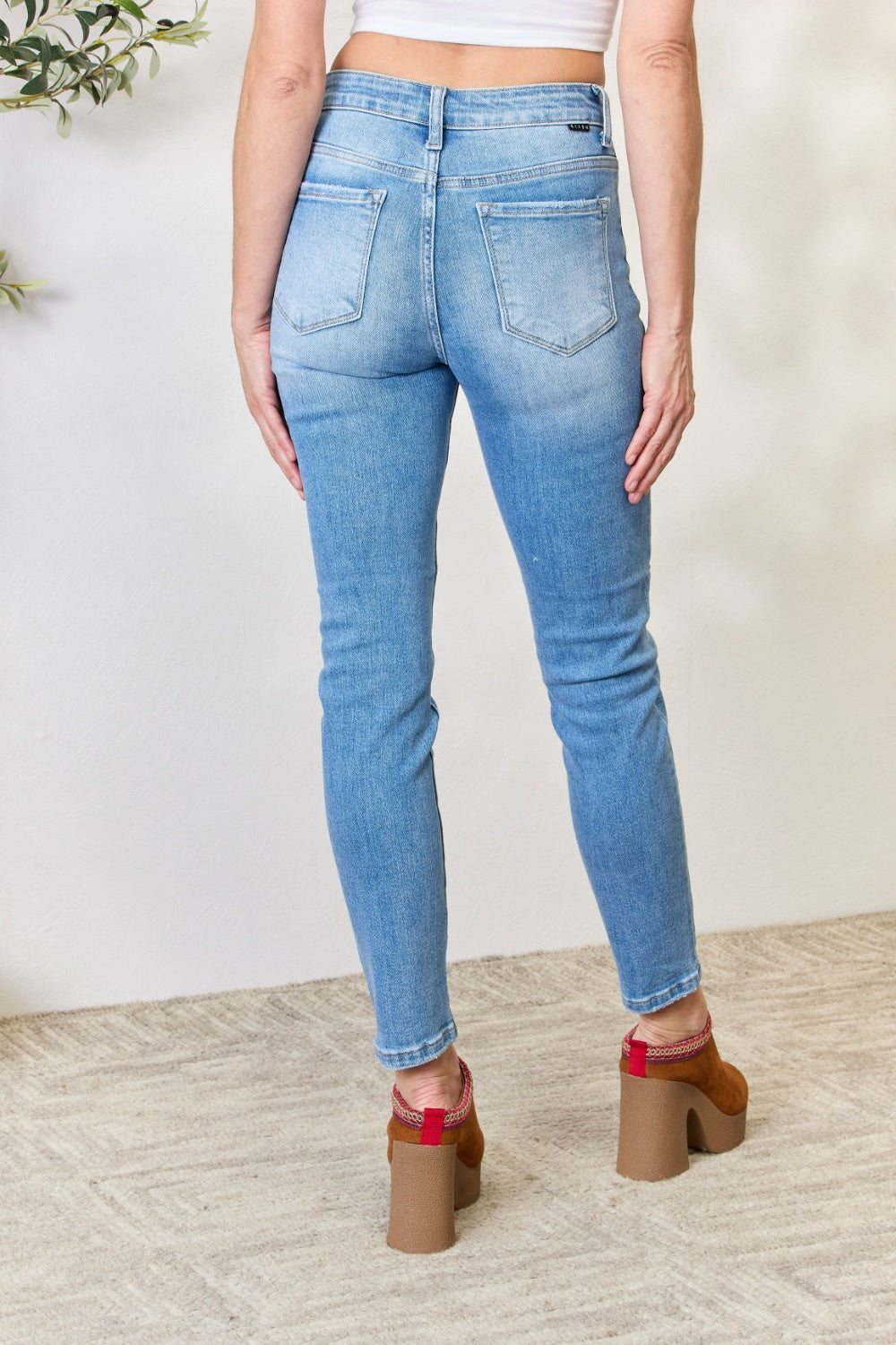 RISEN Full Size Mid Rise Skinny Jeans 19875 | Gulf Resellers 