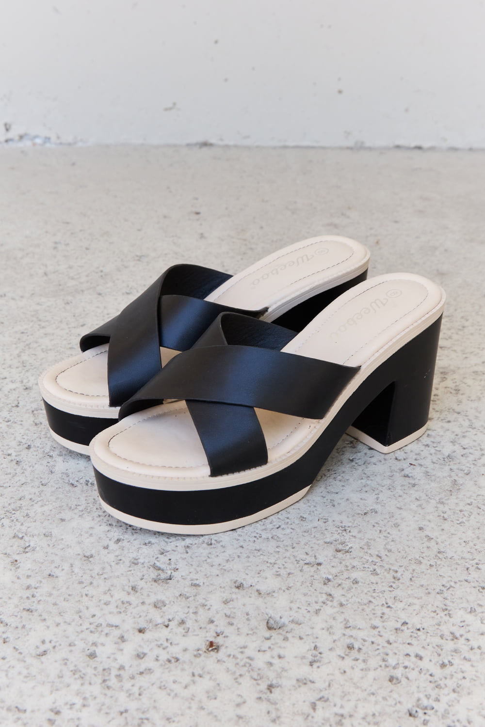 Weeboo Cherish The Moments Contrast Platform Sandals in Black | Gulf Resellers